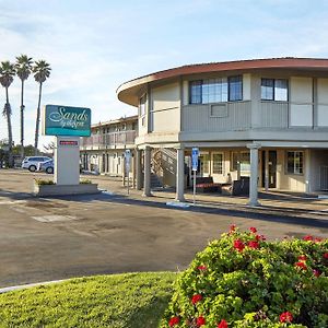 Sands By The Sea Motel